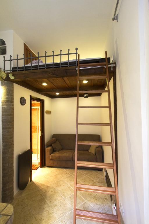 Underground Rome'S Room Екстериор снимка